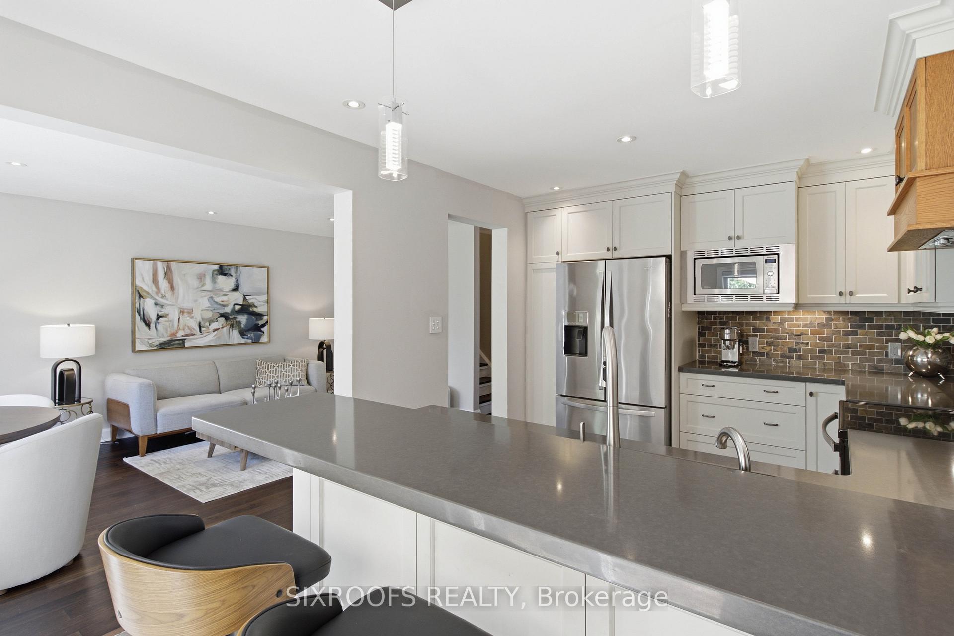 Photo 16 of 414 Havendale Crescent, Waterloo, Columbia Forest — HOMEH