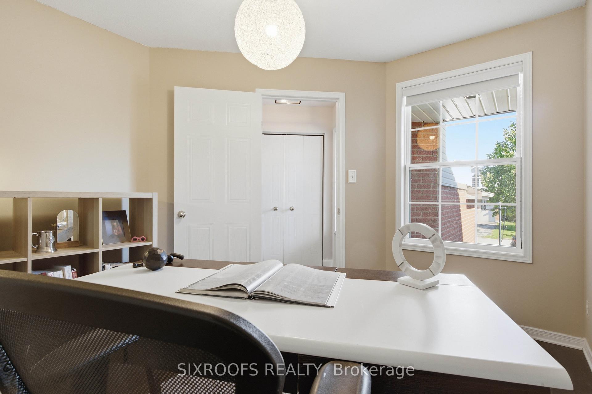 Photo 20 of 414 Havendale Crescent, Waterloo, Columbia Forest — HOMEH