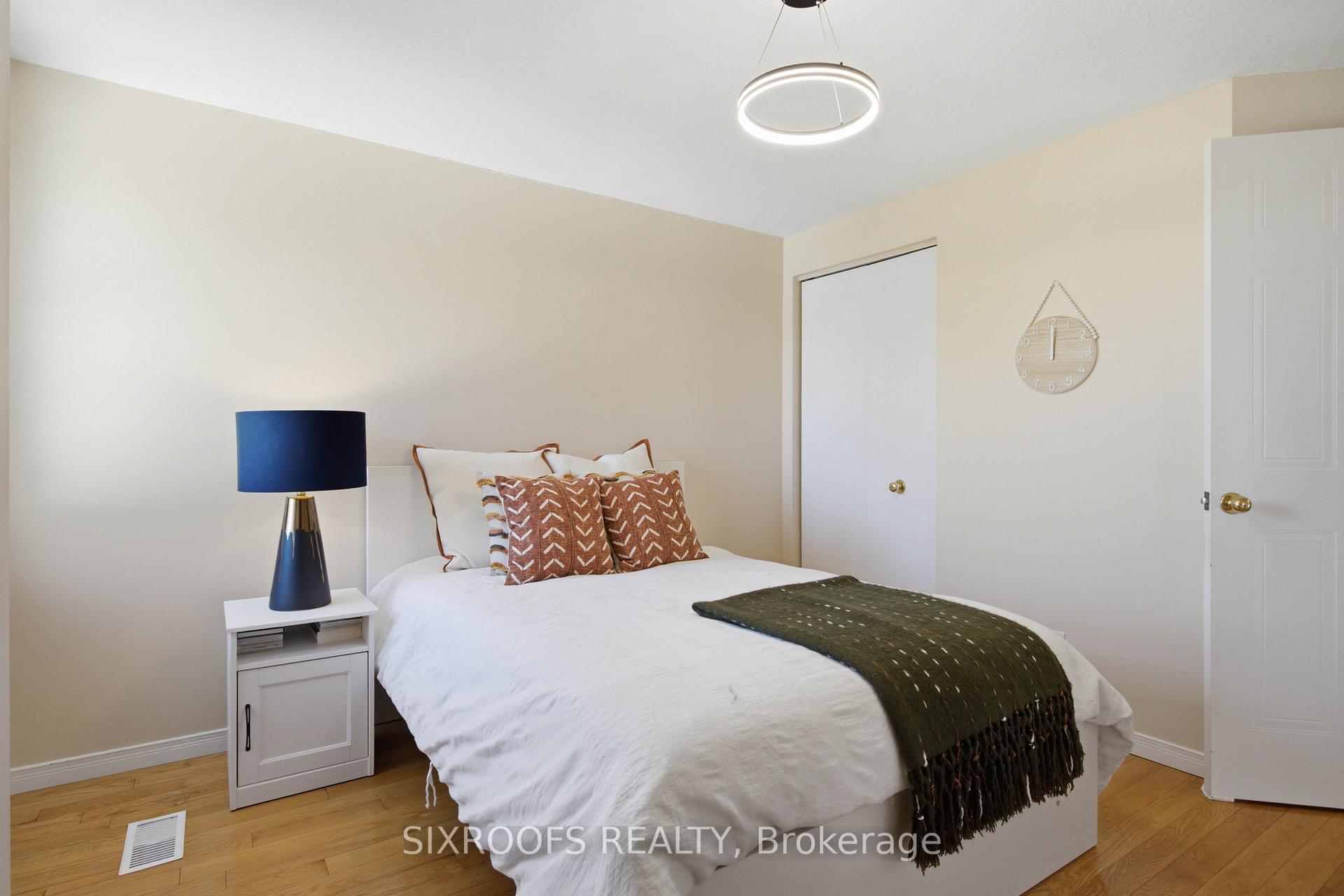 Photo 32 of 414 Havendale Crescent, Waterloo, Columbia Forest — HOMEH