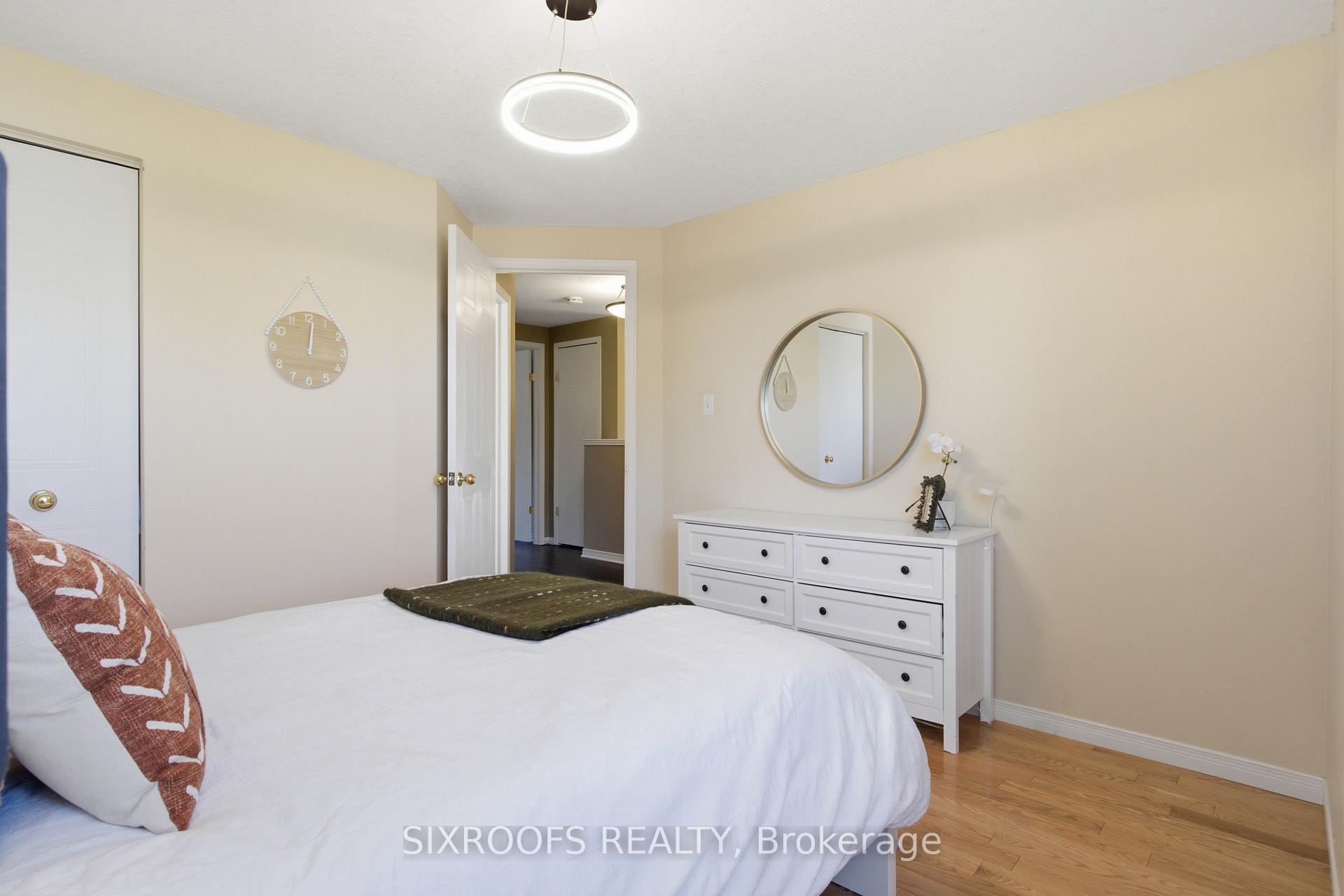 Photo 33 of 414 Havendale Crescent, Waterloo, Columbia Forest — HOMEH
