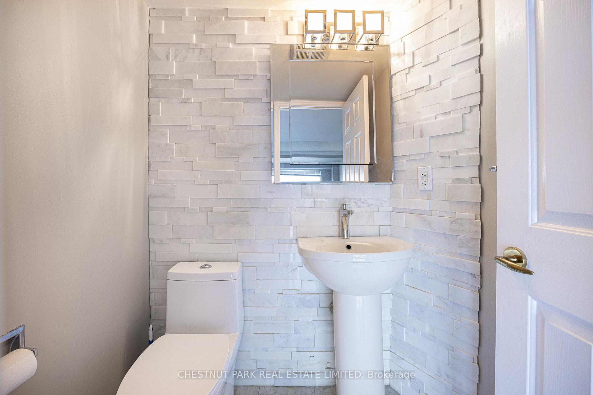 Photo 11 of Unit 607, 1818 Bayview Avenue, Toronto, Mount Pleasant East — HOMEH