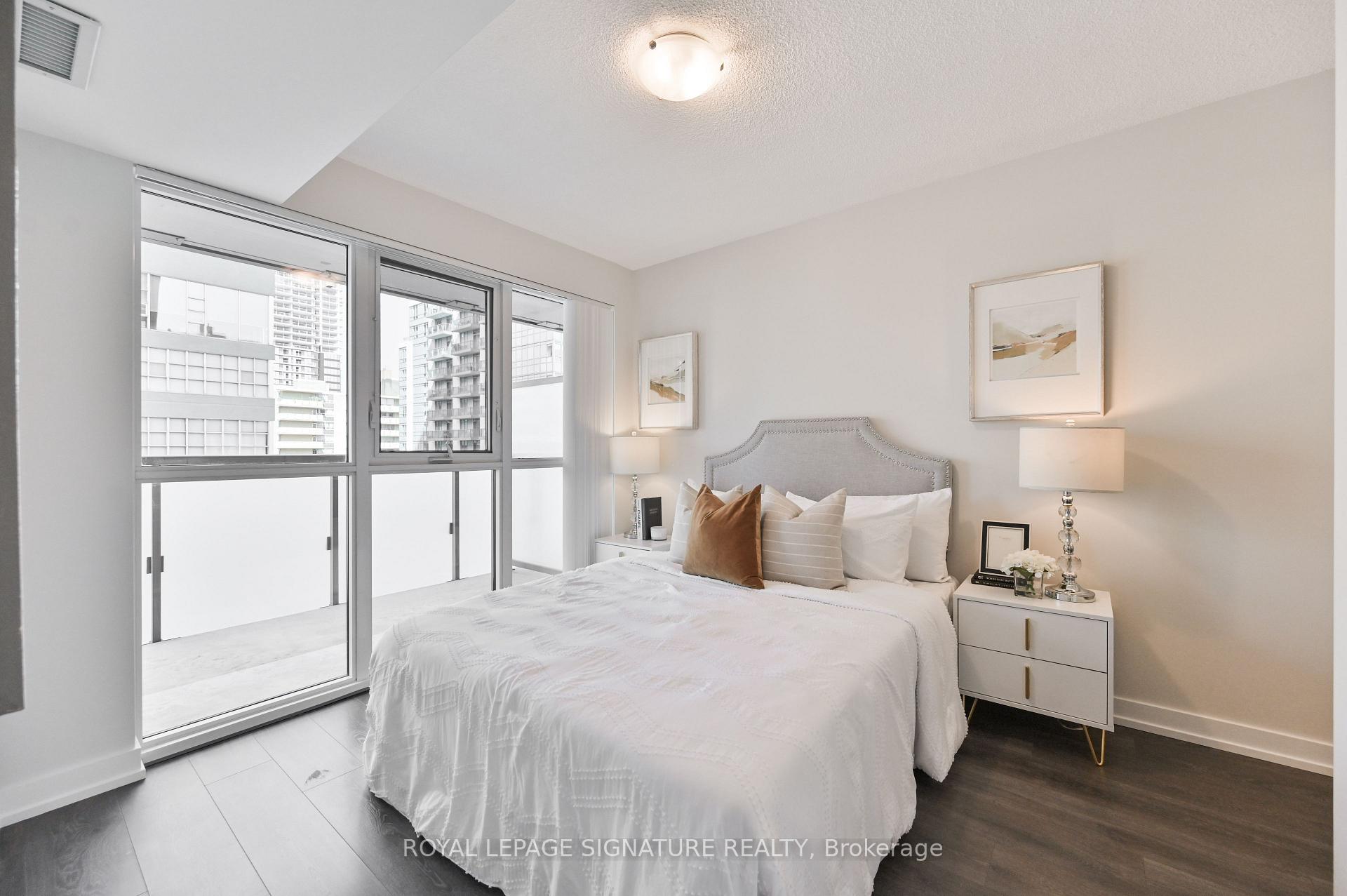 Photo 18 of Unit 606, 125 Redpath Avenue, Toronto, Mount Pleasant West — HOMEH