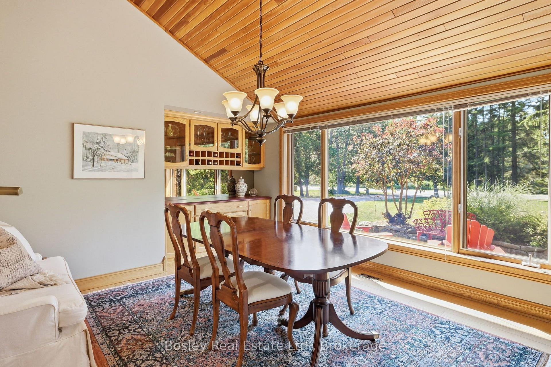 Photo 18 of 124 Bartlett Boulevard, Collingwood — HOMEH