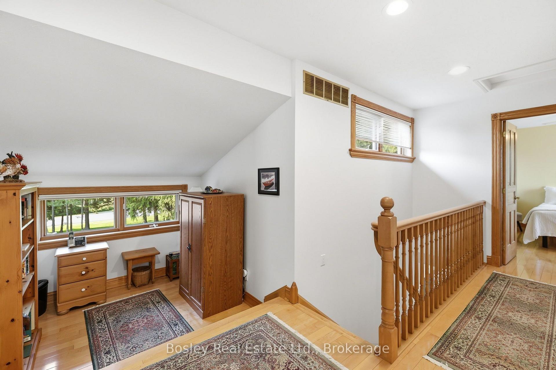 Photo 20 of 124 Bartlett Boulevard, Collingwood — HOMEH