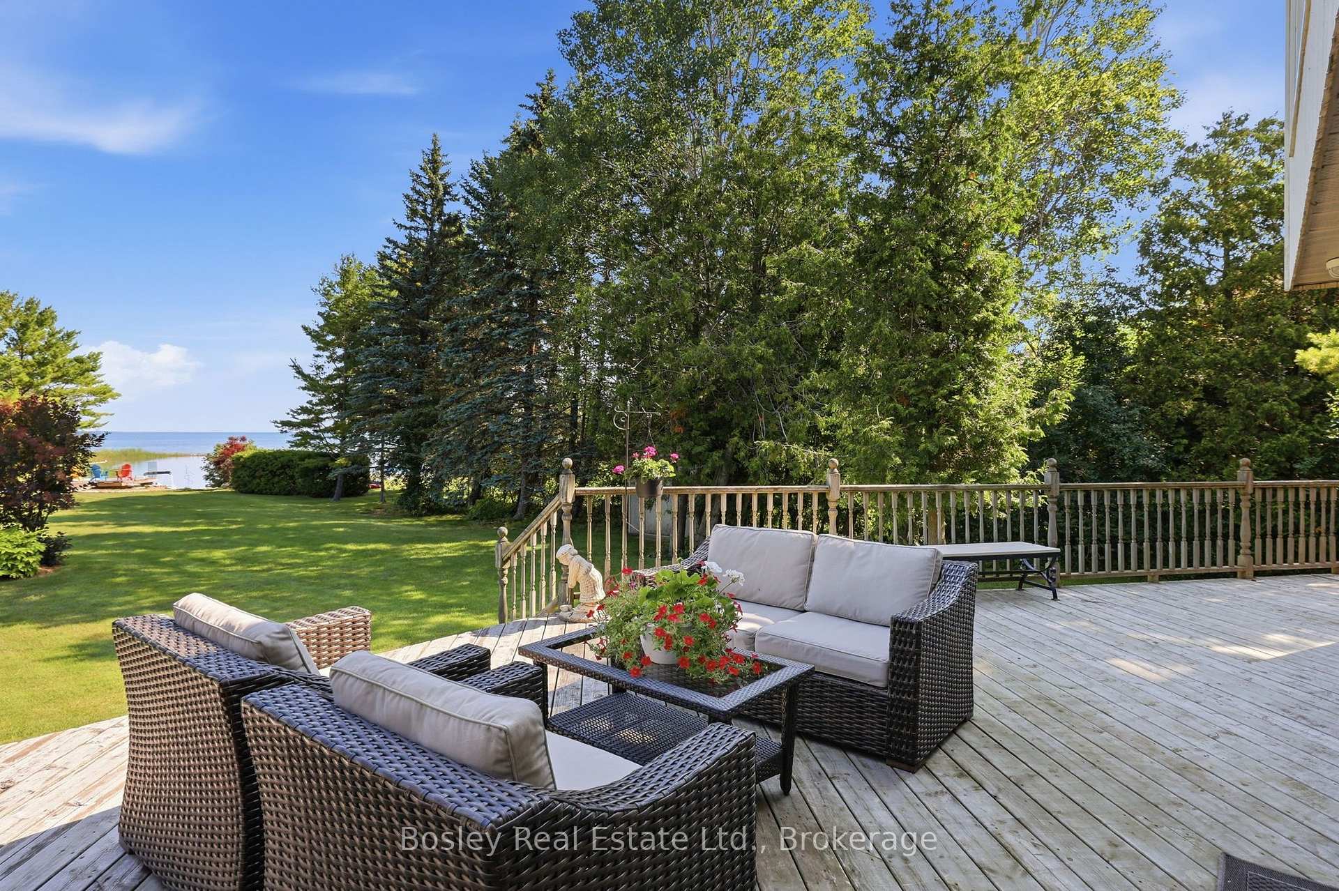 Photo 35 of 124 Bartlett Boulevard, Collingwood — HOMEH