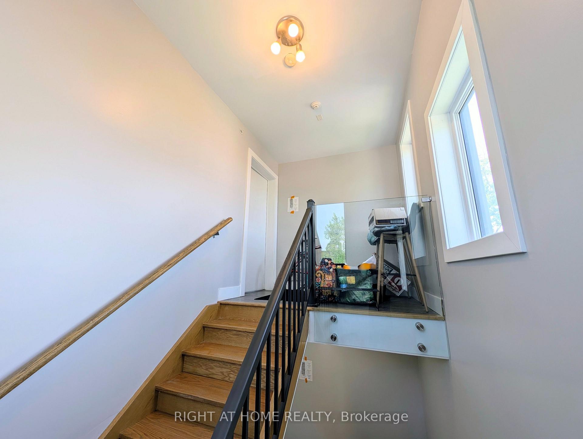 Photo 3 of Unit 1, 189 Sheridan Avenue, Toronto, Dufferin Grove — HOMEH