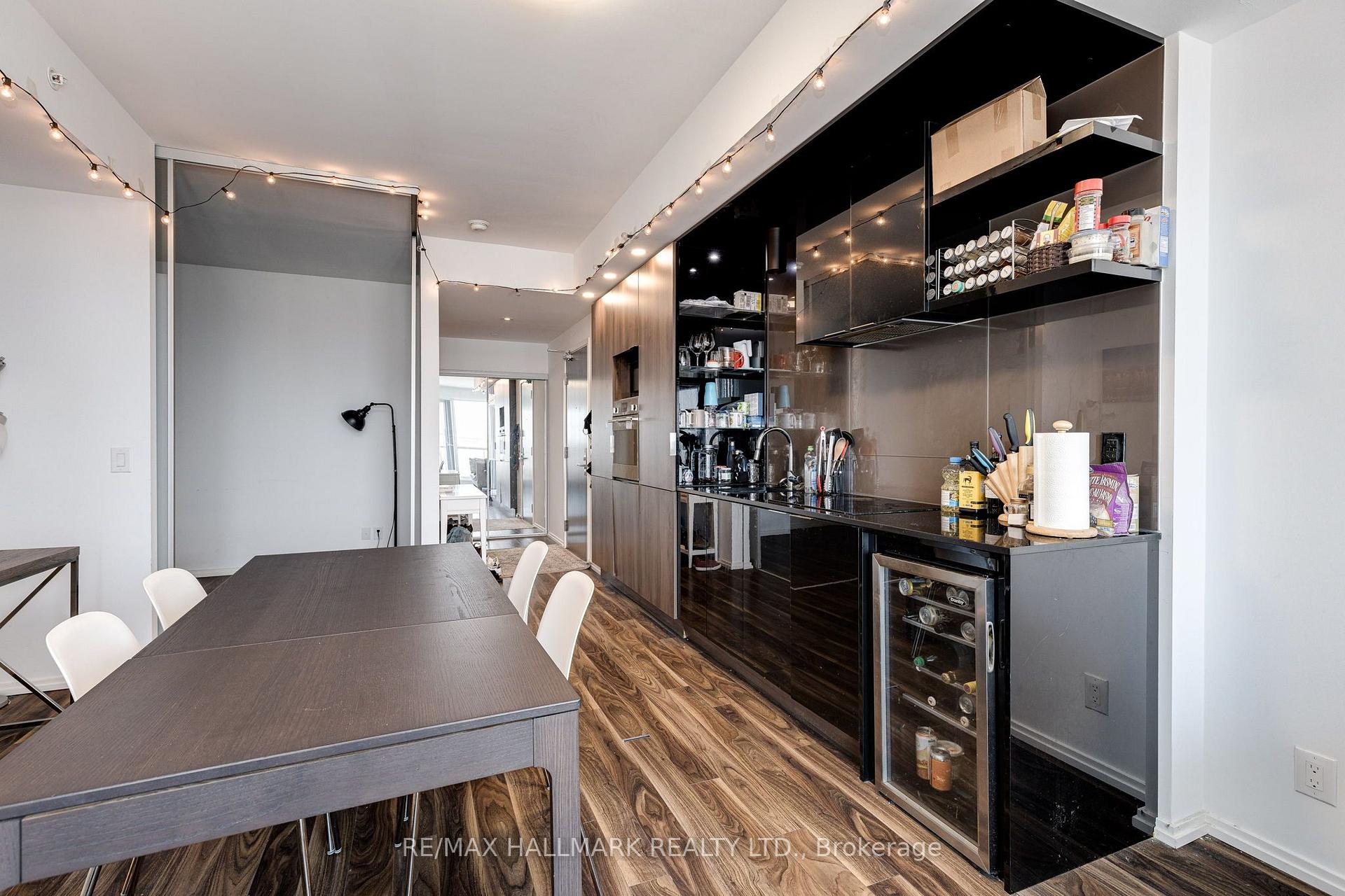 Photo 8 of Unit 3317, 70 Temperance Street, Toronto, Bay Street Corridor — HOMEH