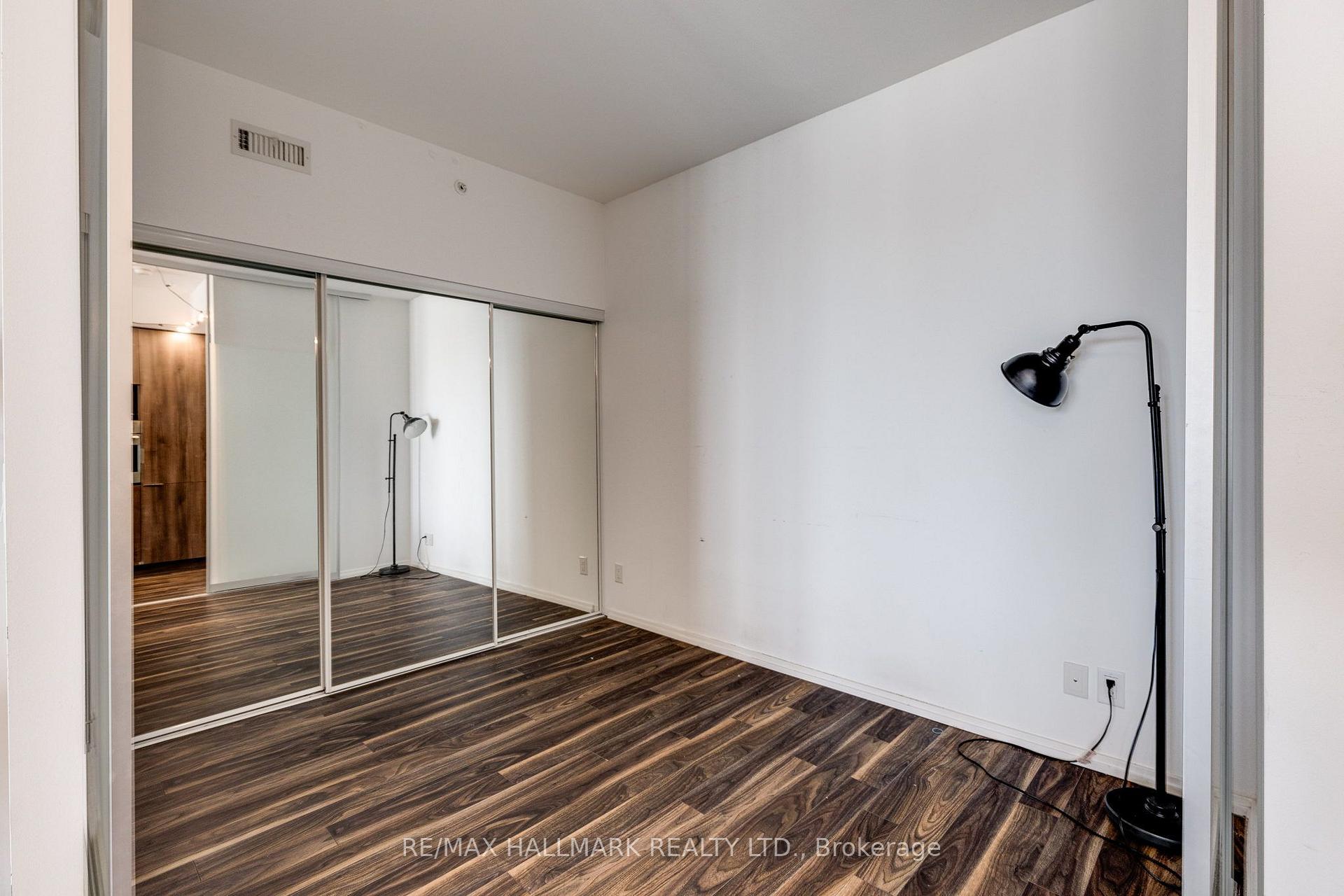 Photo 15 of Unit 3317, 70 Temperance Street, Toronto, Bay Street Corridor — HOMEH