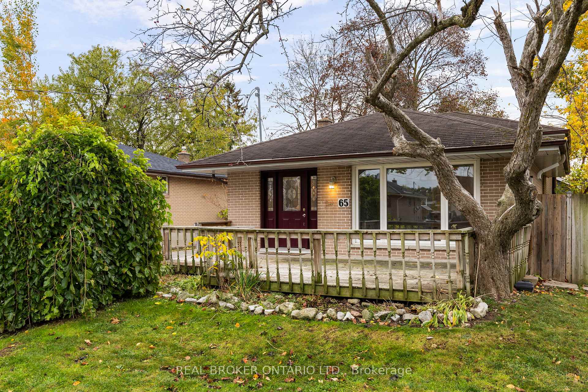 Photo of 65 Ottaway Avenue