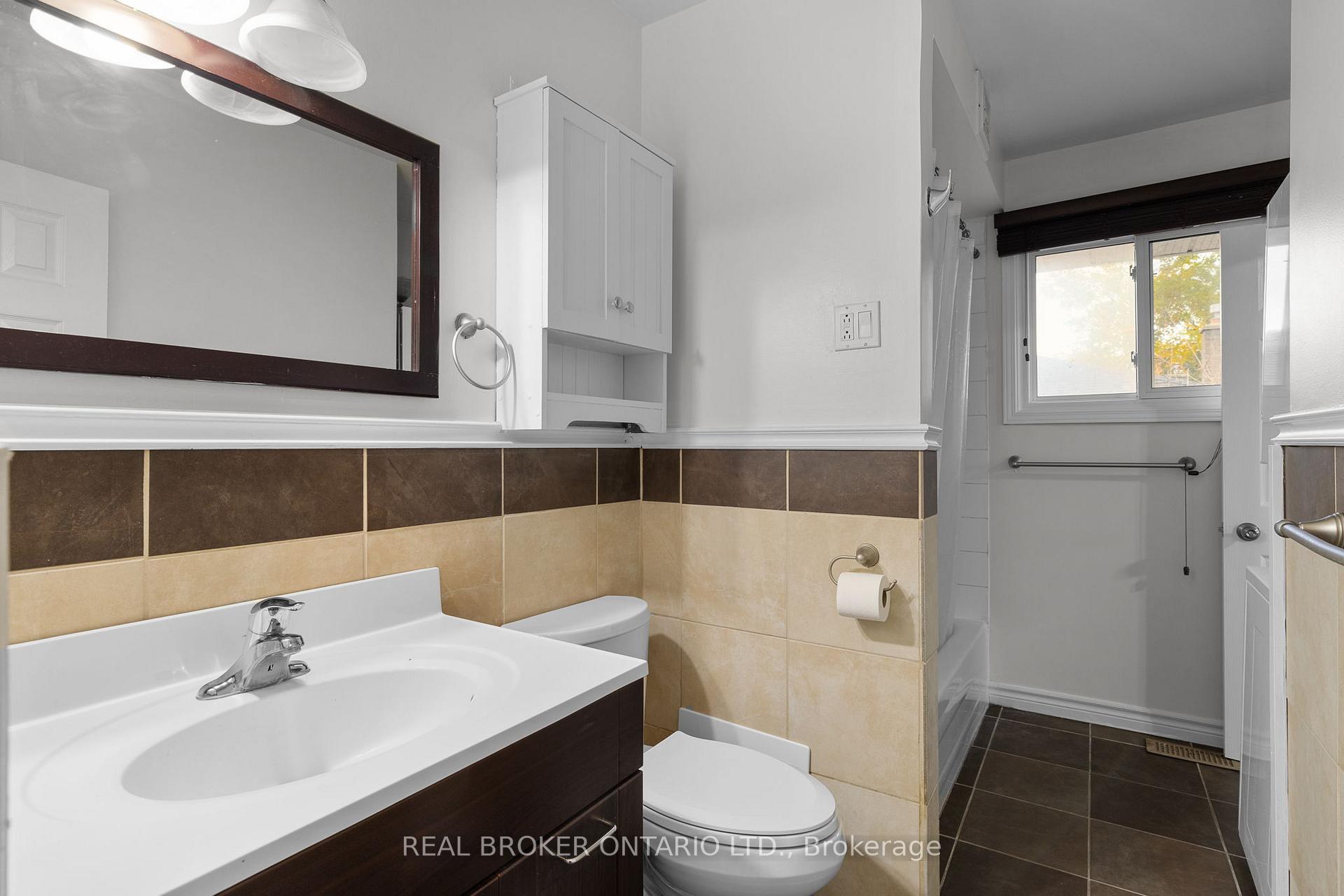 Photo 18 of 65 Ottaway Avenue, Barrie, Wellington — HOMEH