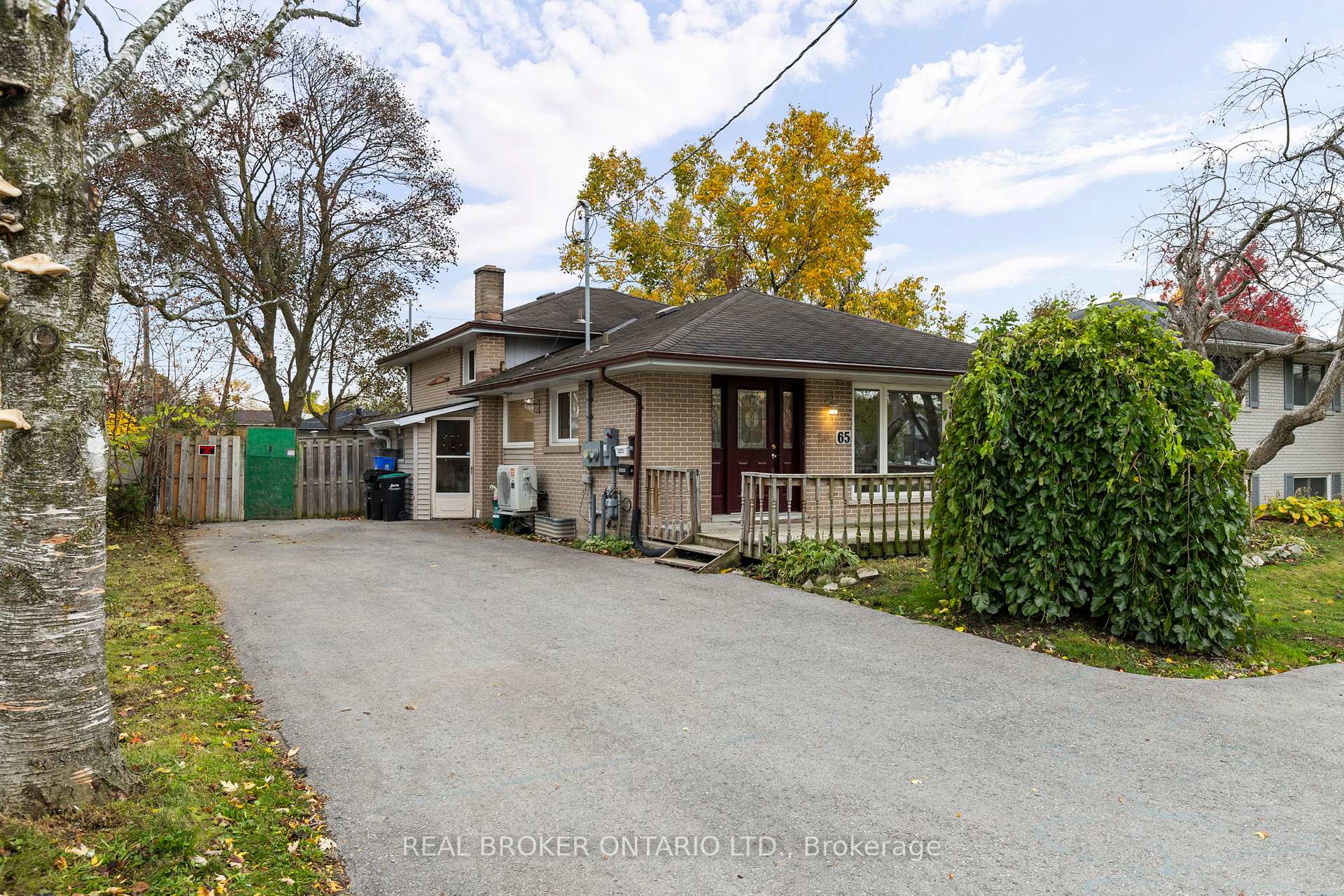 Photo 19 of 65 Ottaway Avenue, Barrie, Wellington — HOMEH