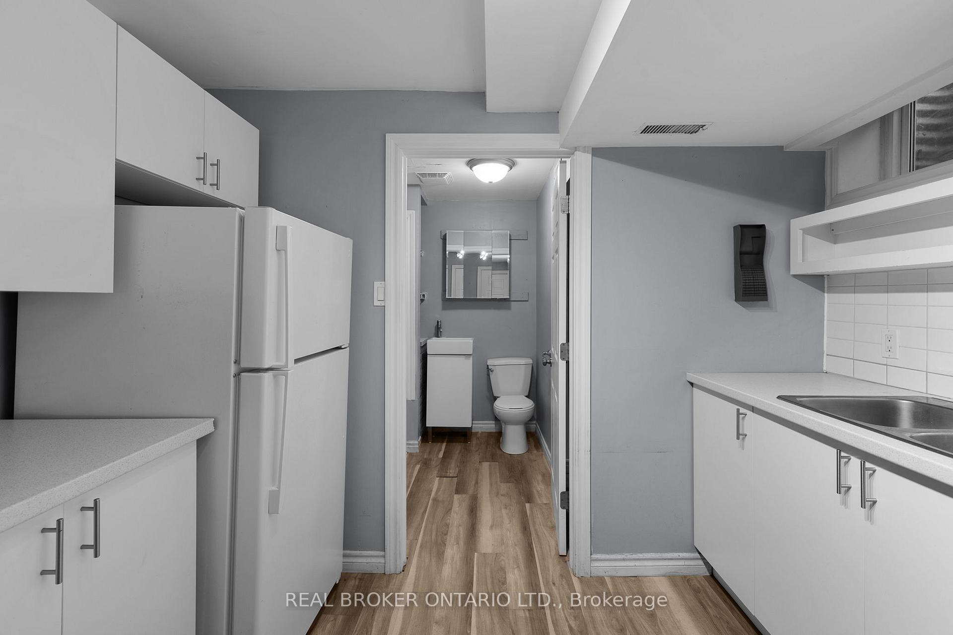Photo 27 of 65 Ottaway Avenue, Barrie, Wellington — HOMEH
