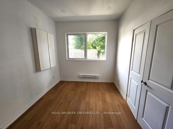 Photo 40 of 65 Ottaway Avenue, Barrie, Wellington — HOMEH