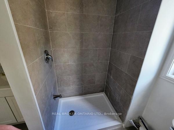 Photo 43 of 65 Ottaway Avenue, Barrie, Wellington — HOMEH