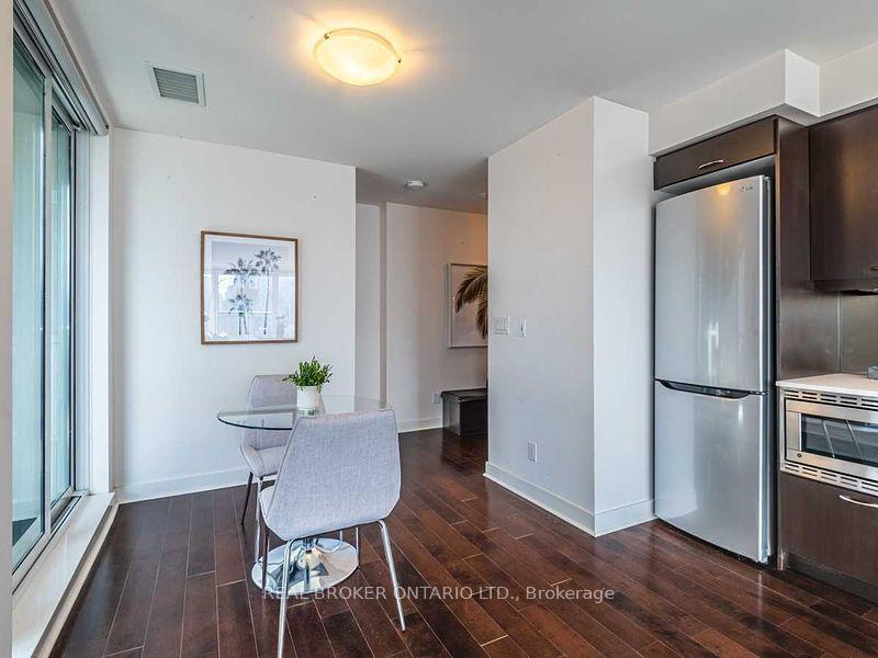 Photo 6 of Unit Uph13, 320 Richmond Street, Toronto, Moss Park — HOMEH