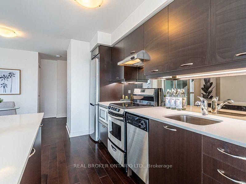 Photo 8 of Unit Uph13, 320 Richmond Street, Toronto, Moss Park — HOMEH