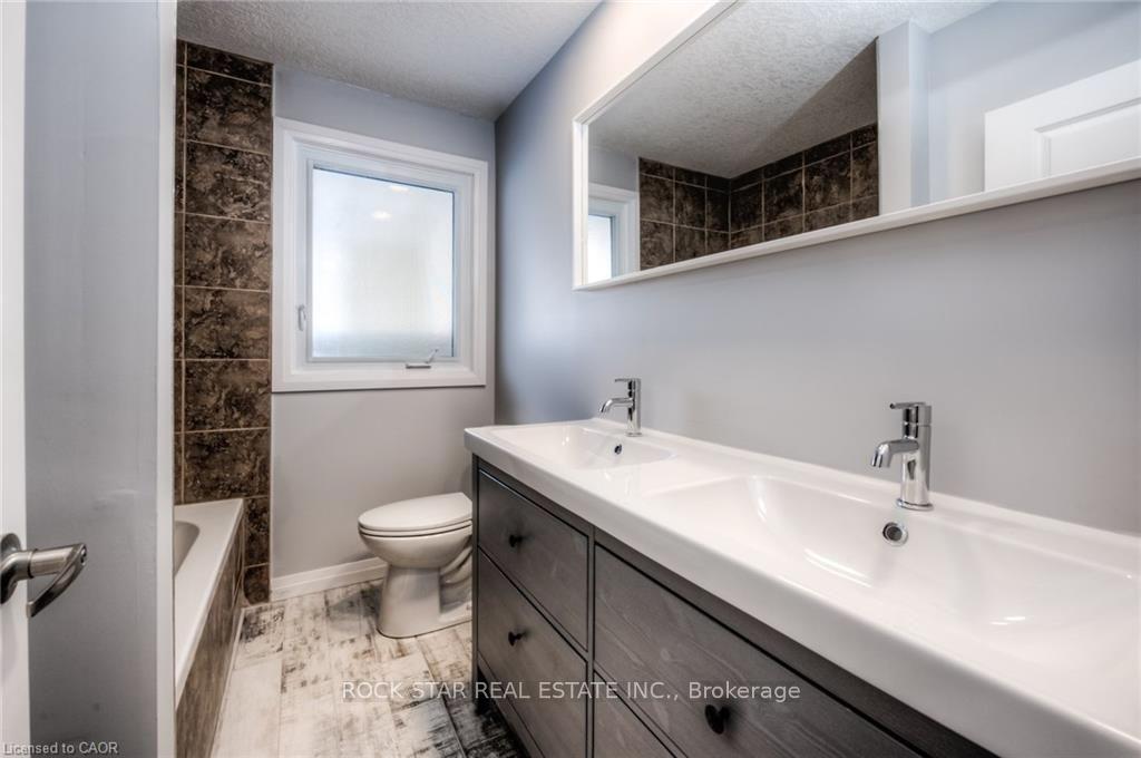 Photo 18 of 33 Ruskview Road, Kitchener, Forest Hill — HOMEH