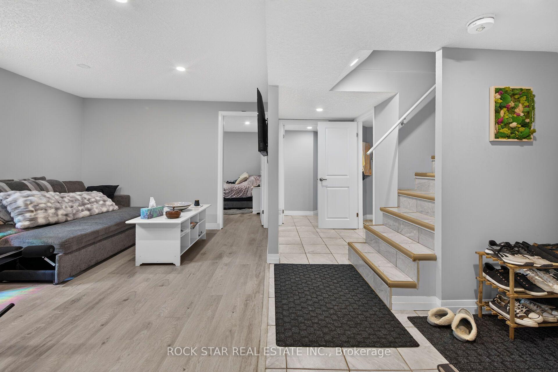 Photo 22 of 33 Ruskview Road, Kitchener, Forest Hill — HOMEH