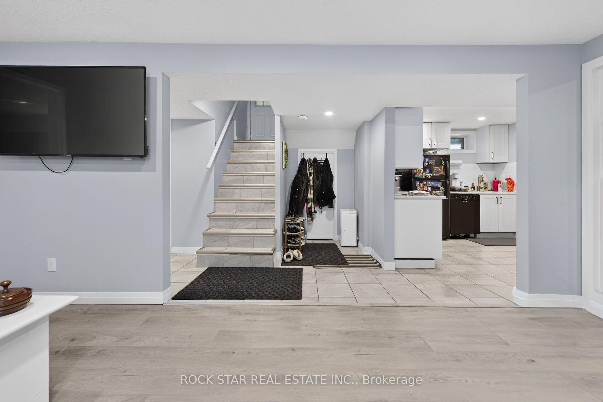 Photo 26 of 33 Ruskview Road, Kitchener, Forest Hill — HOMEH