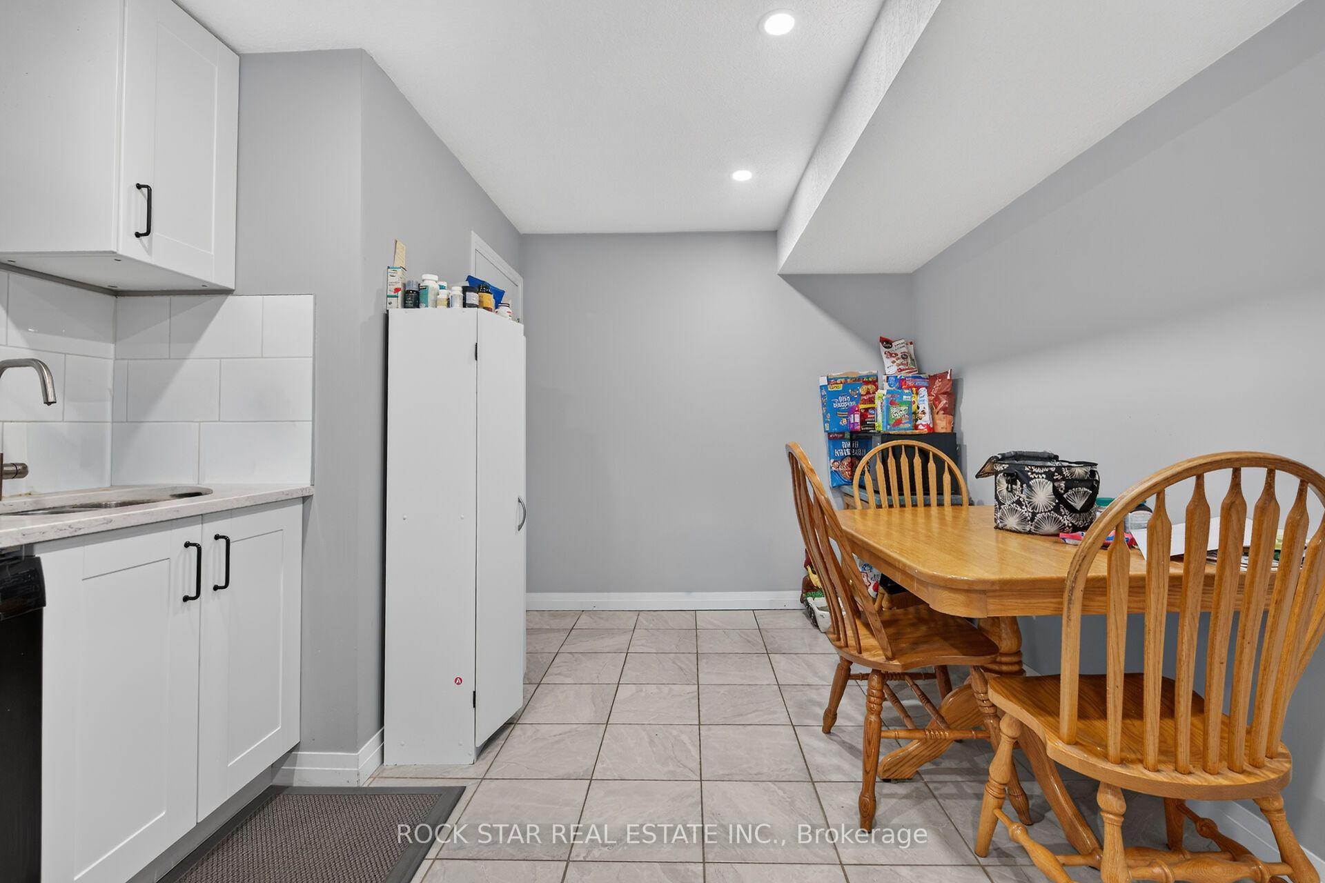 Photo 27 of 33 Ruskview Road, Kitchener, Forest Hill — HOMEH
