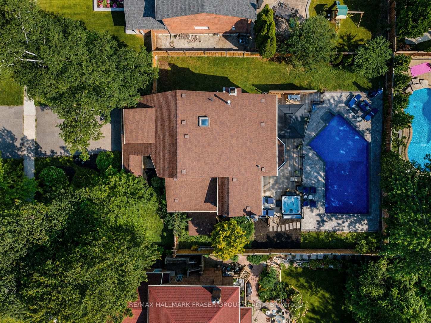 Photo 2 of 1797 Parkside Drive, Pickering, Amberlea — HOMEH