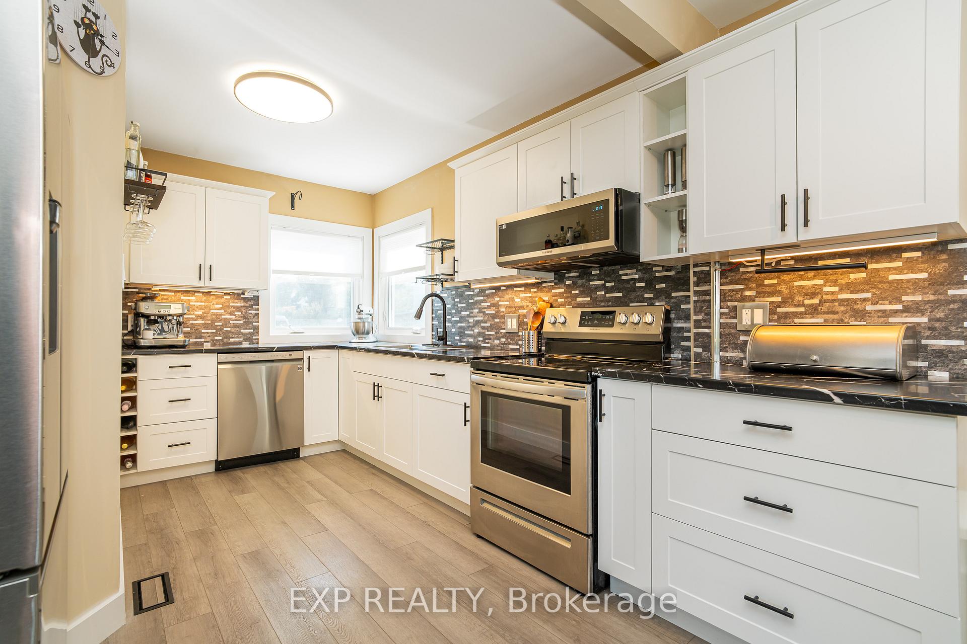 Photo 16 of 336 Poulin Avenue, Ottawa, Britannia — HOMEH