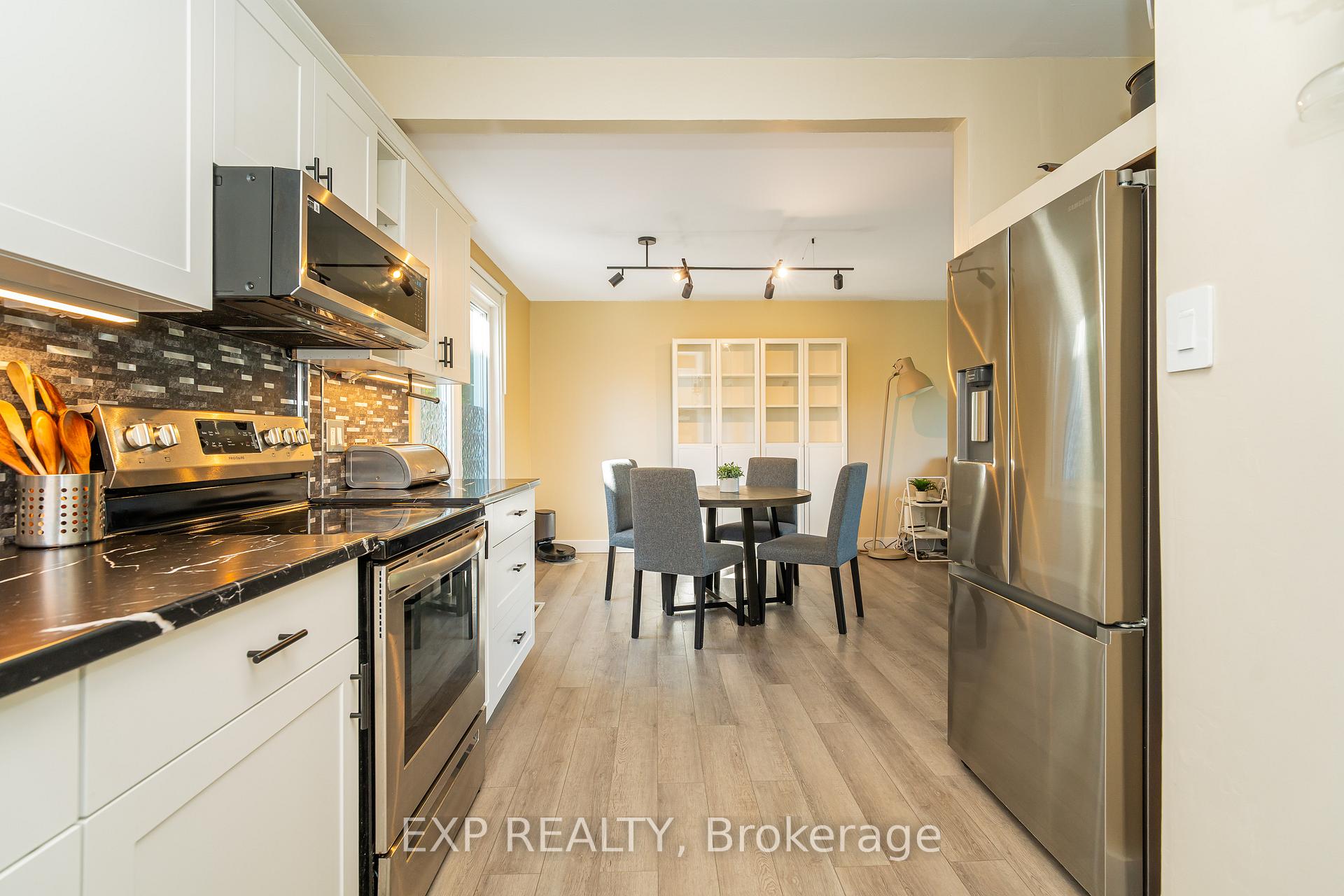 Photo 18 of 336 Poulin Avenue, Ottawa, Britannia — HOMEH