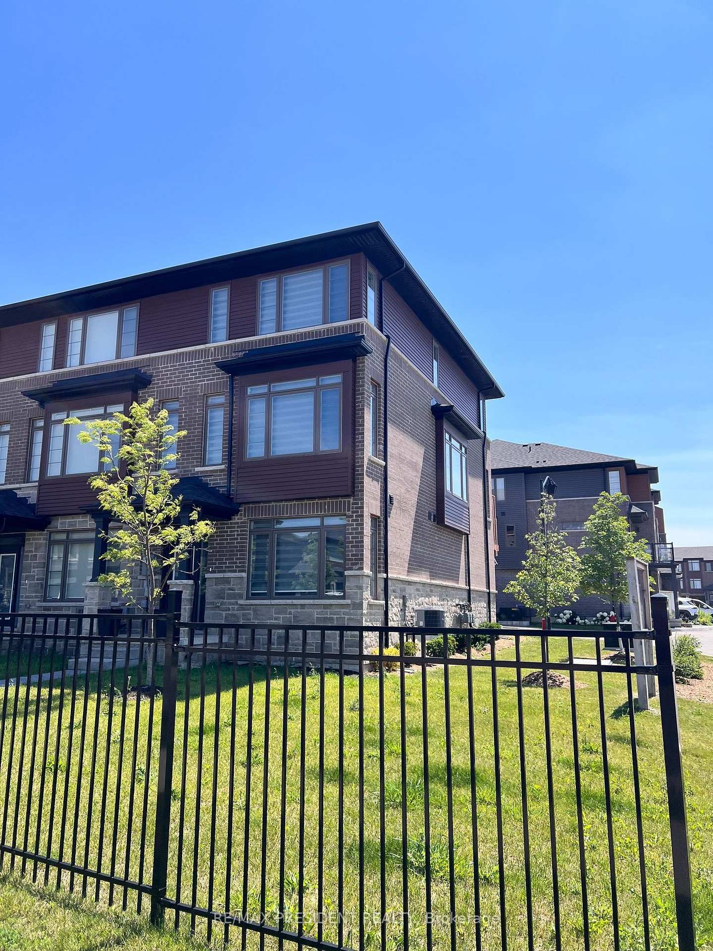Photo 4 of Unit 79, 61 Soho Street, Hamilton, Stoney Creek Mountain — HOMEH