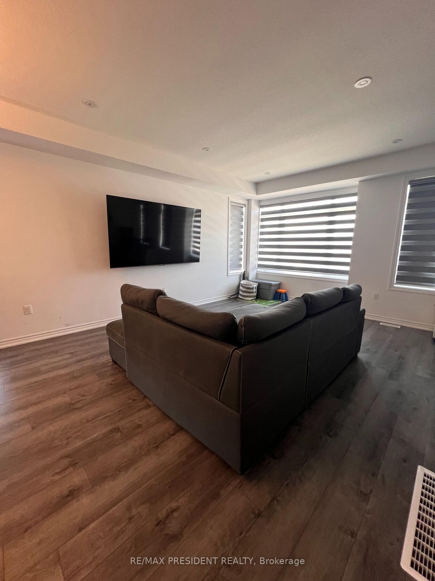Photo 12 of Unit 79, 61 Soho Street, Hamilton, Stoney Creek Mountain — HOMEH