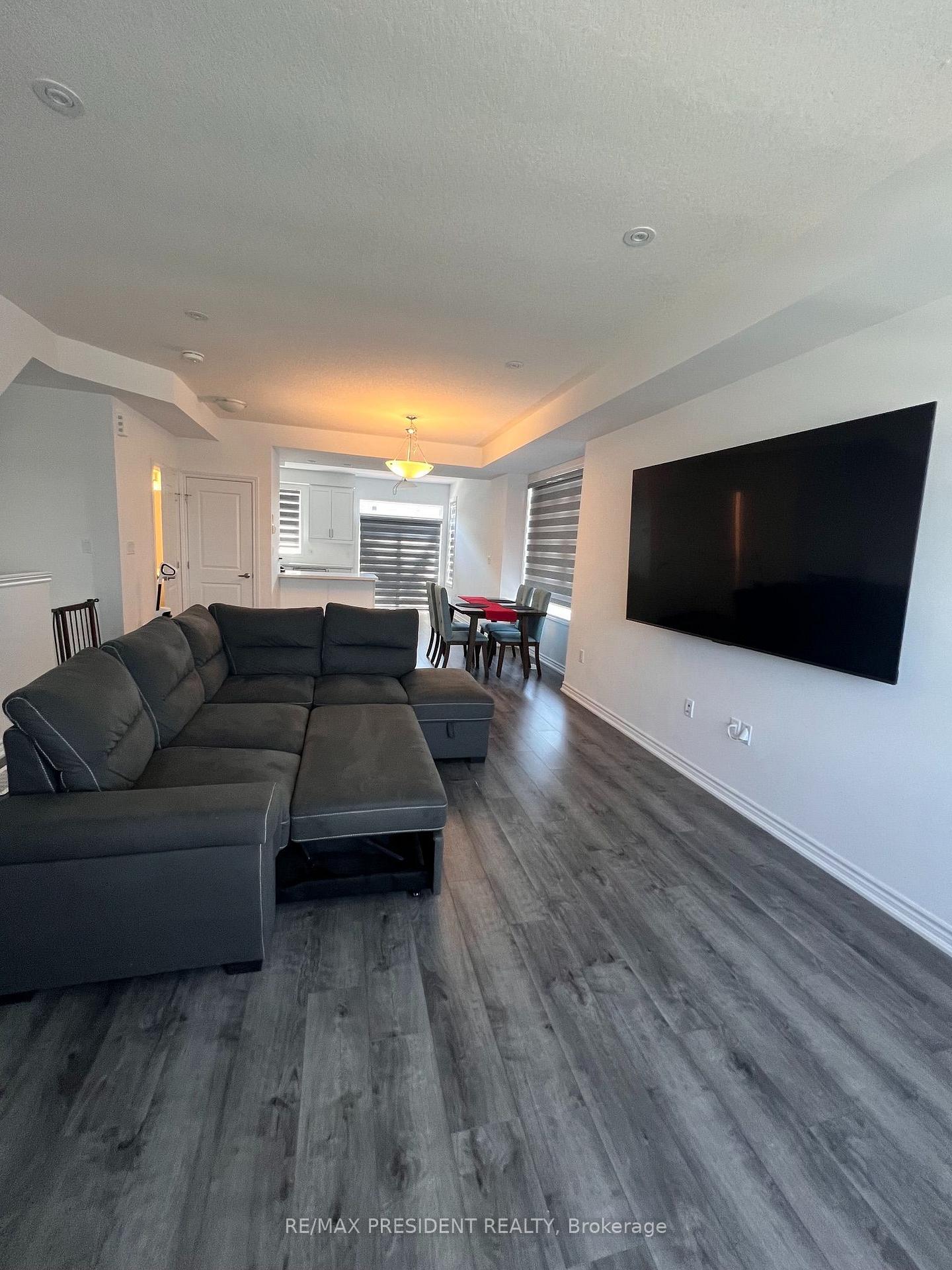 Photo 13 of Unit 79, 61 Soho Street, Hamilton, Stoney Creek Mountain — HOMEH