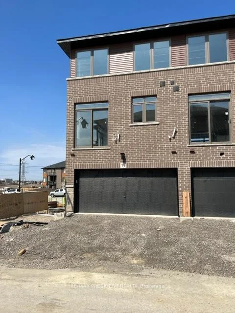 Photo 2 of Unit 79, 61 Soho Street, Hamilton, Stoney Creek Mountain — HOMEH