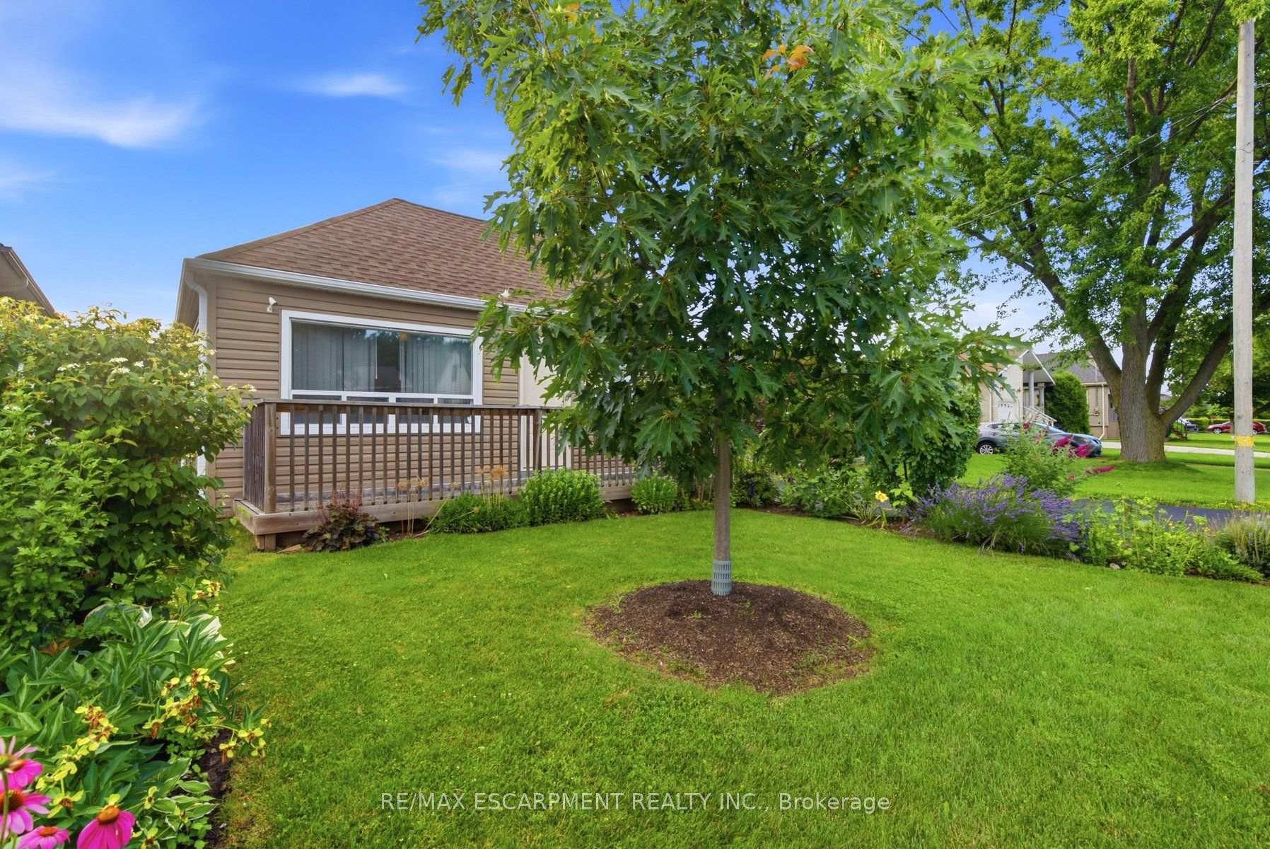 Photo 3 of 41 Worsley Road, Hamilton, Stoney Creek — HOMEH