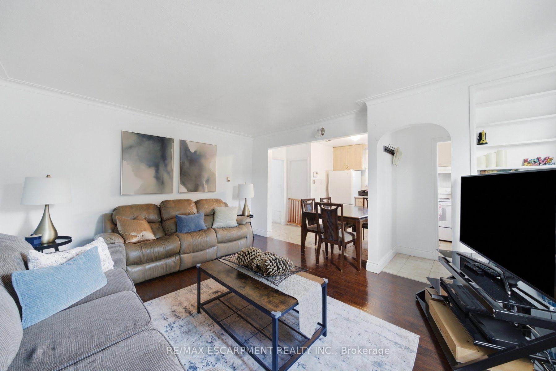 Photo 11 of 41 Worsley Road, Hamilton, Stoney Creek — HOMEH