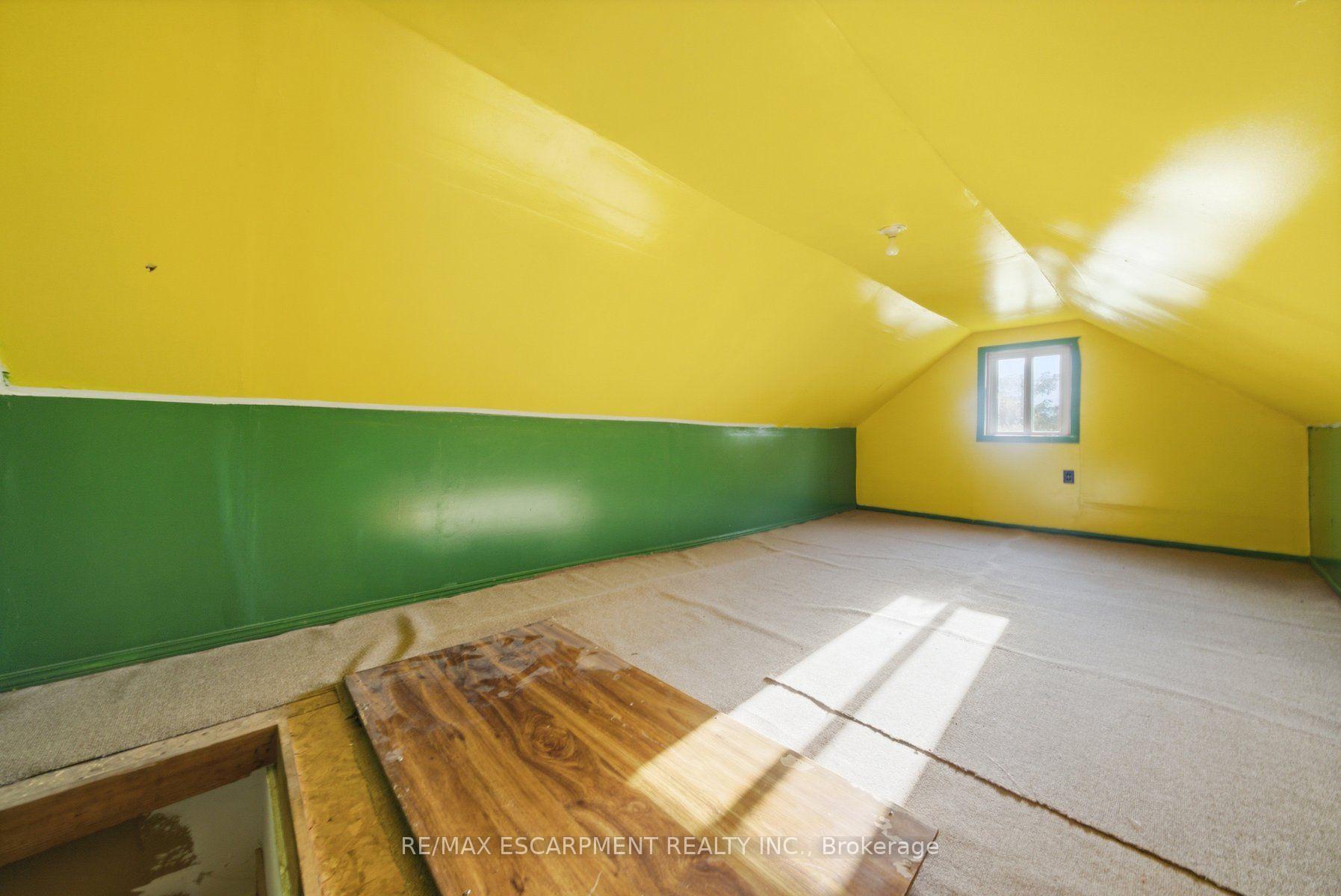 Photo 18 of 41 Worsley Road, Hamilton, Stoney Creek — HOMEH