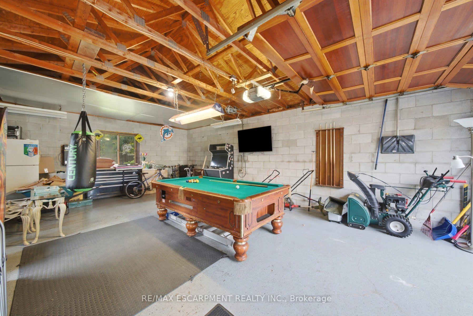 Photo 23 of 41 Worsley Road, Hamilton, Stoney Creek — HOMEH