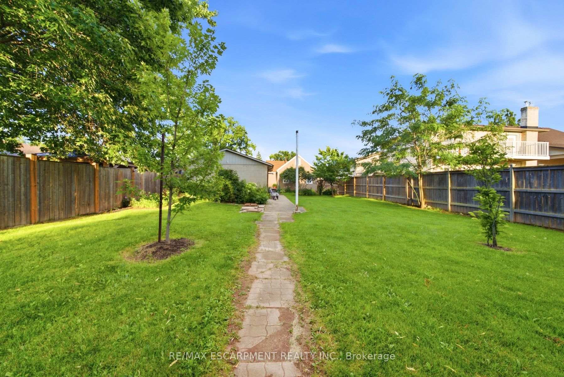 Photo 27 of 41 Worsley Road, Hamilton, Stoney Creek — HOMEH