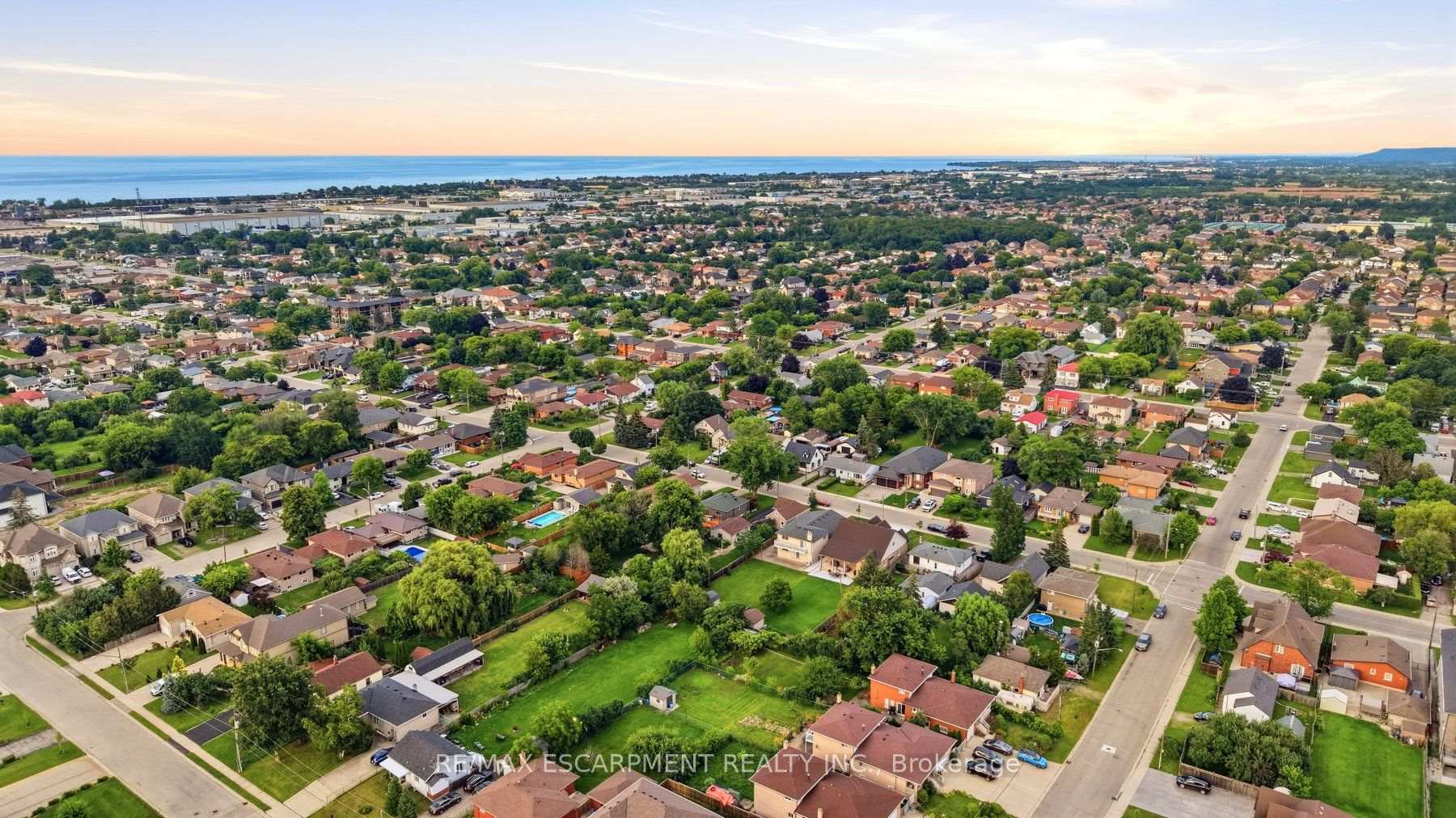 Photo 38 of 41 Worsley Road, Hamilton, Stoney Creek — HOMEH