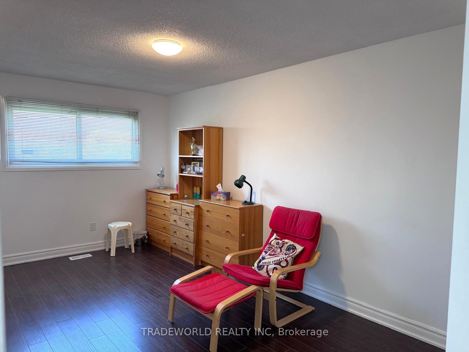 Photo 12 of 45 Trafford Crescent, Markham, Milliken Mills East — HOMEH