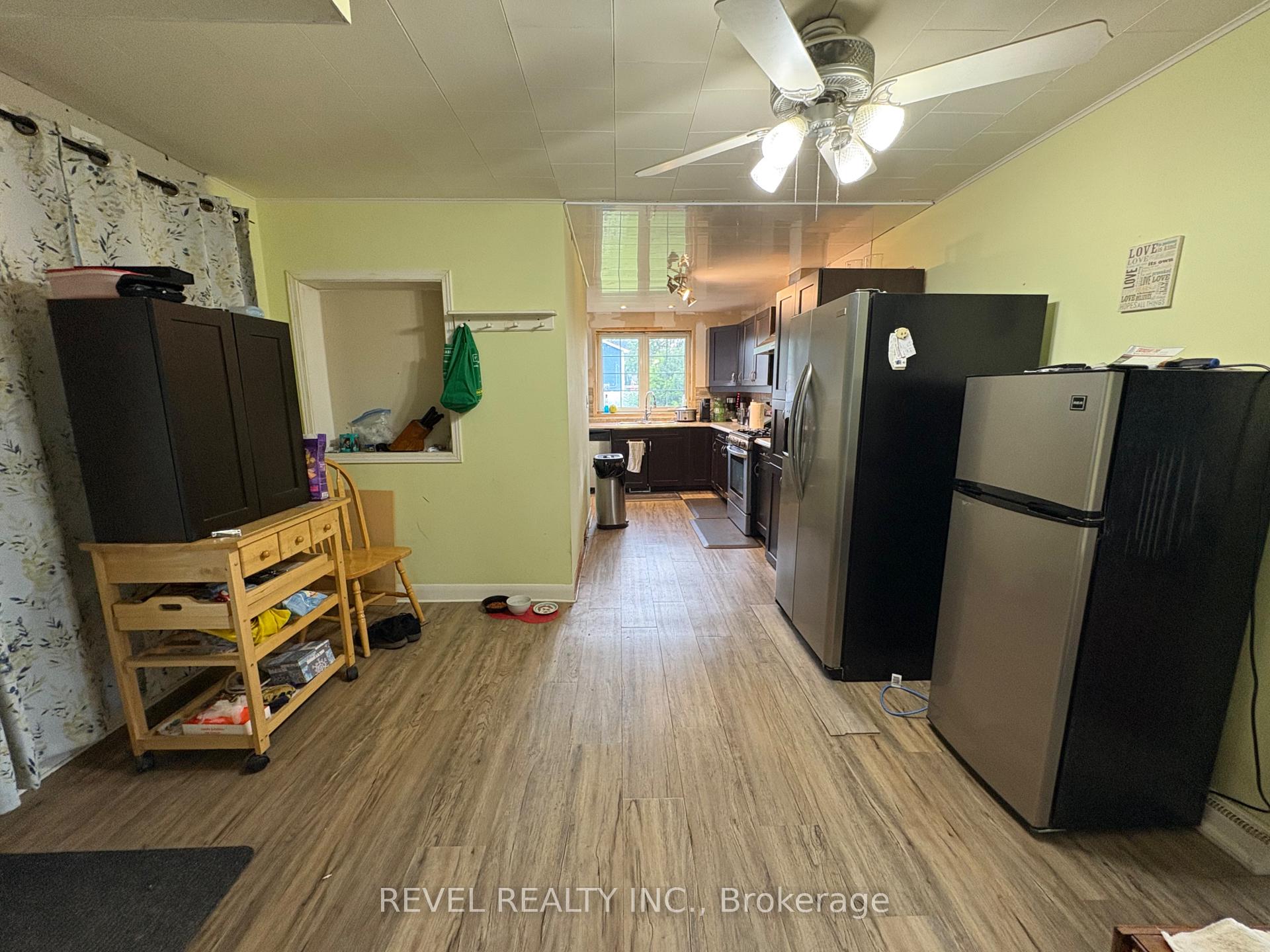 Photo 13 of 253 Fourth Avenue, Cochrane — HOMEH
