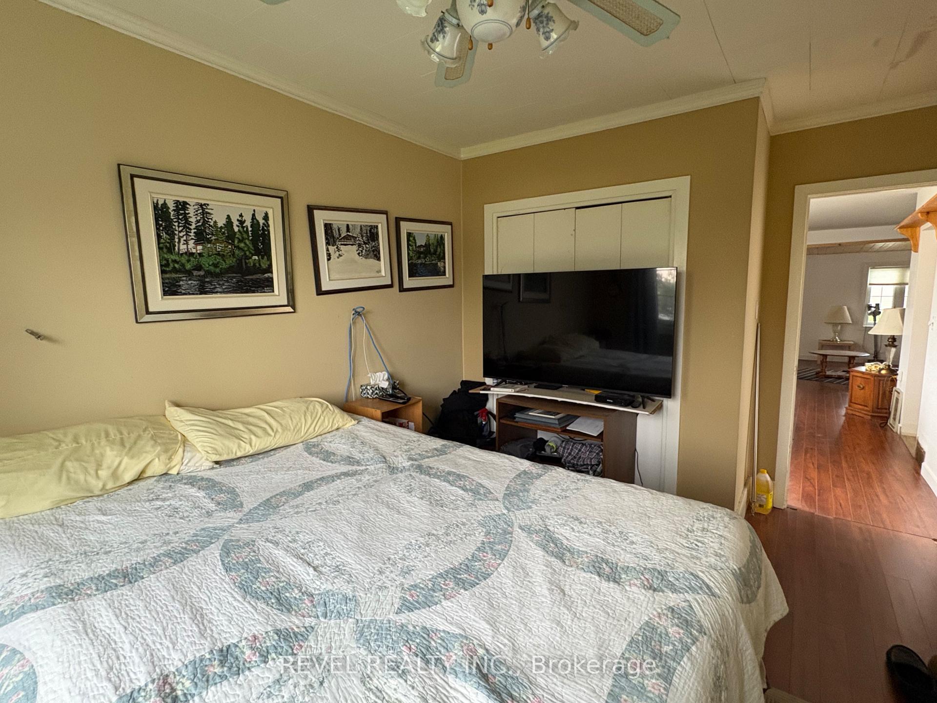 Photo 18 of 253 Fourth Avenue, Cochrane — HOMEH