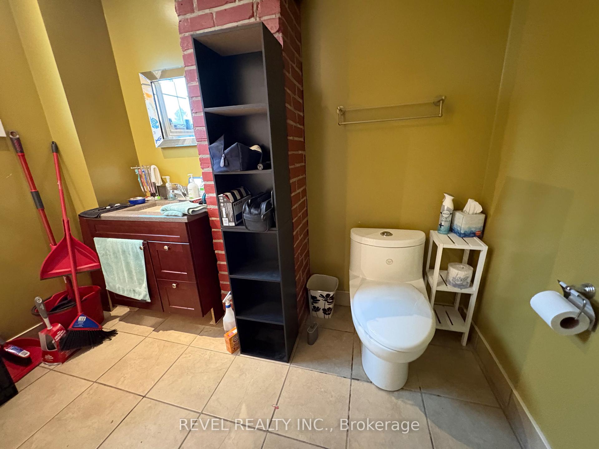 Photo 21 of 253 Fourth Avenue, Cochrane — HOMEH