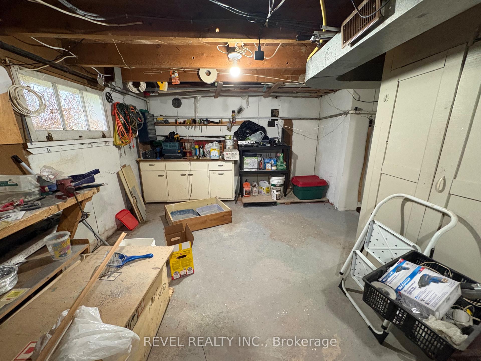 Photo 33 of 253 Fourth Avenue, Cochrane — HOMEH