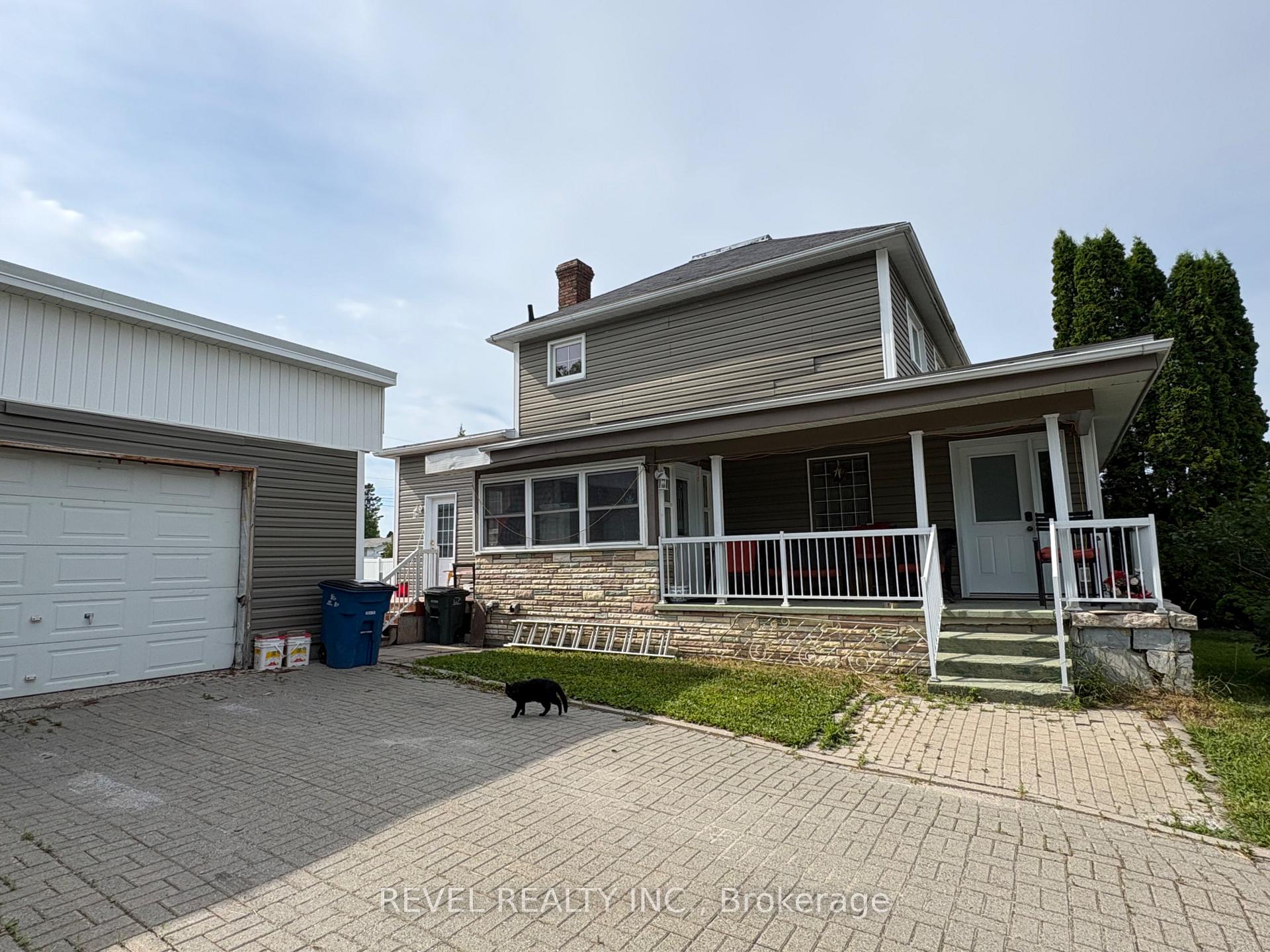 Photo 35 of 253 Fourth Avenue, Cochrane — HOMEH