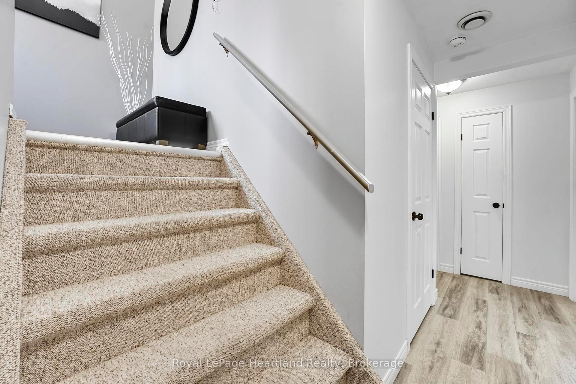 Photo 17 of 25 Lee Crescent, Goderich, Goderich (Town) — HOMEH