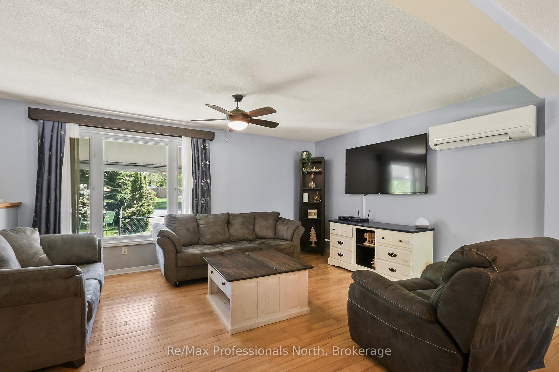 Photo 6 of 110 Fraser Street, Gravenhurst, Muskoka (S) — HOMEH