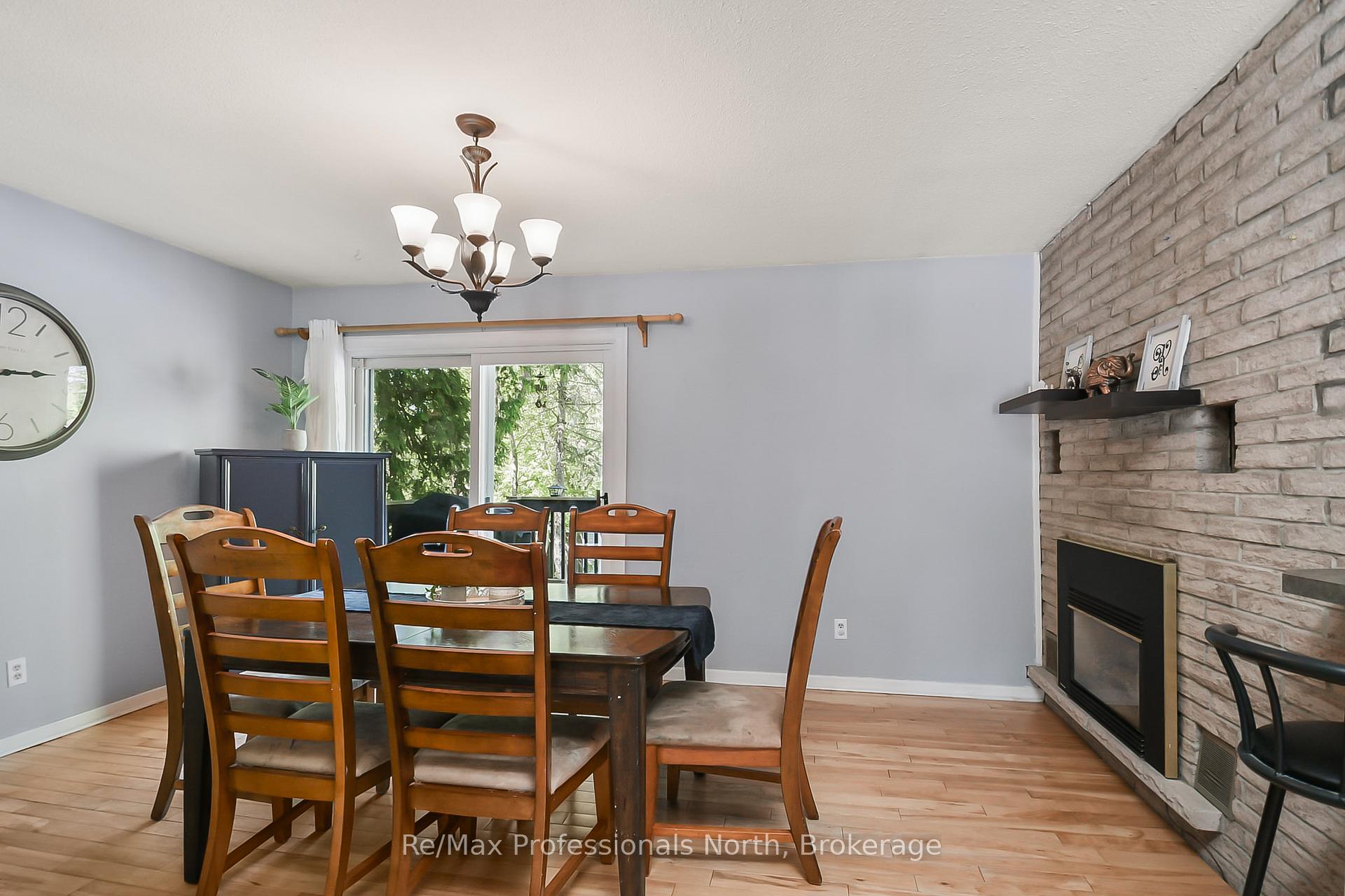 Photo 8 of 110 Fraser Street, Gravenhurst, Muskoka (S) — HOMEH