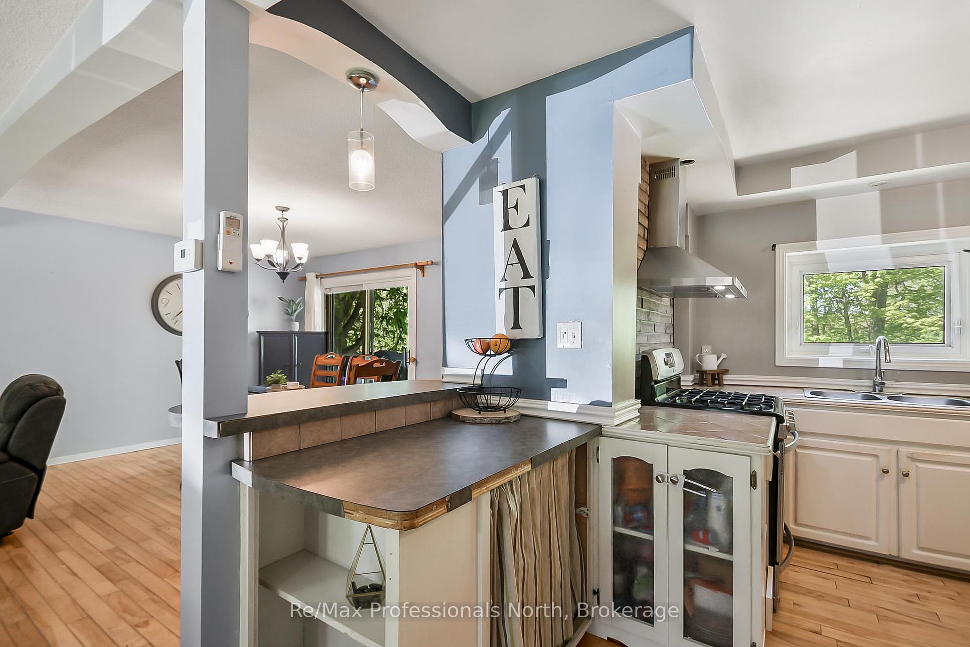 Photo 11 of 110 Fraser Street, Gravenhurst, Muskoka (S) — HOMEH
