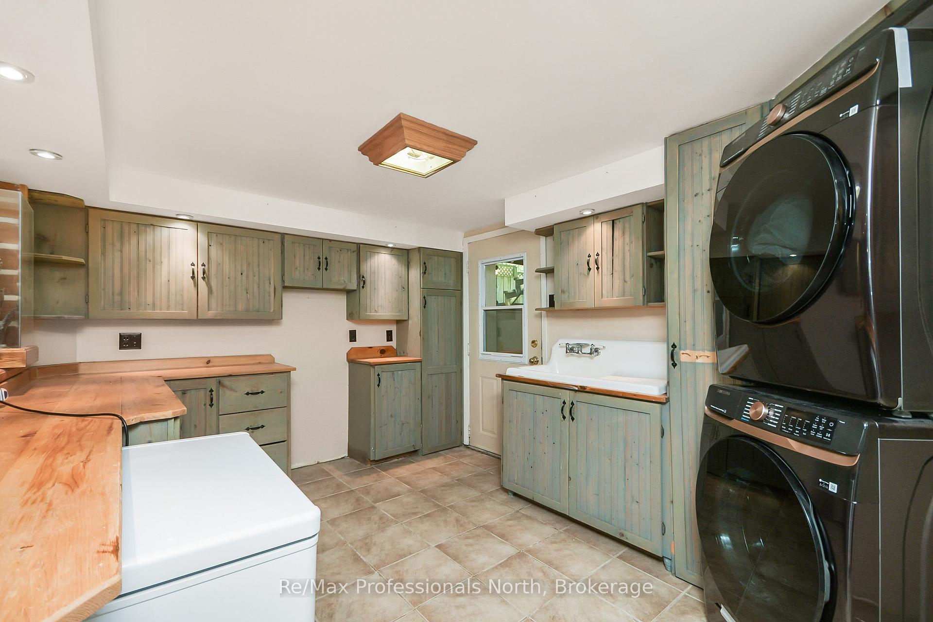 Photo 18 of 110 Fraser Street, Gravenhurst, Muskoka (S) — HOMEH