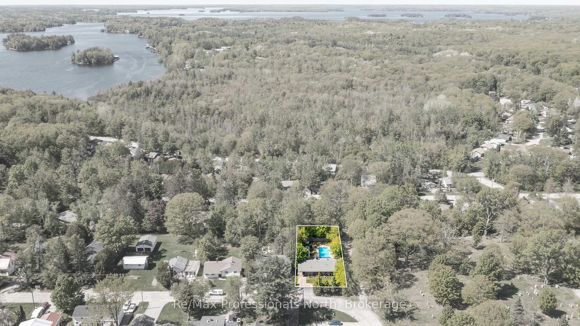 Photo 45 of 110 Fraser Street, Gravenhurst, Muskoka (S) — HOMEH