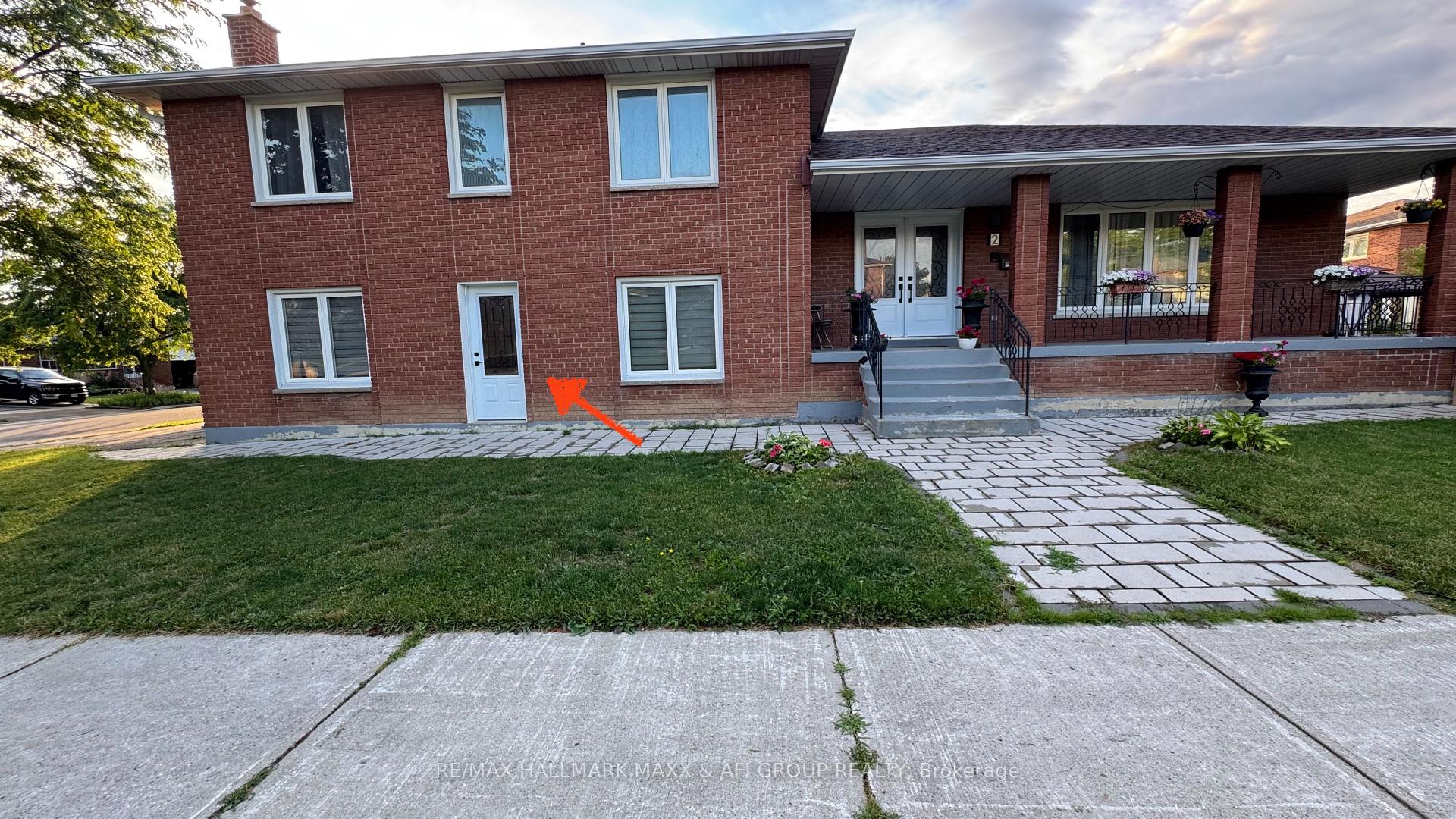 Photo 13 of Unit Bachelor, 2 Lambeth Square, Scarborough, Steeles — HOMEH
